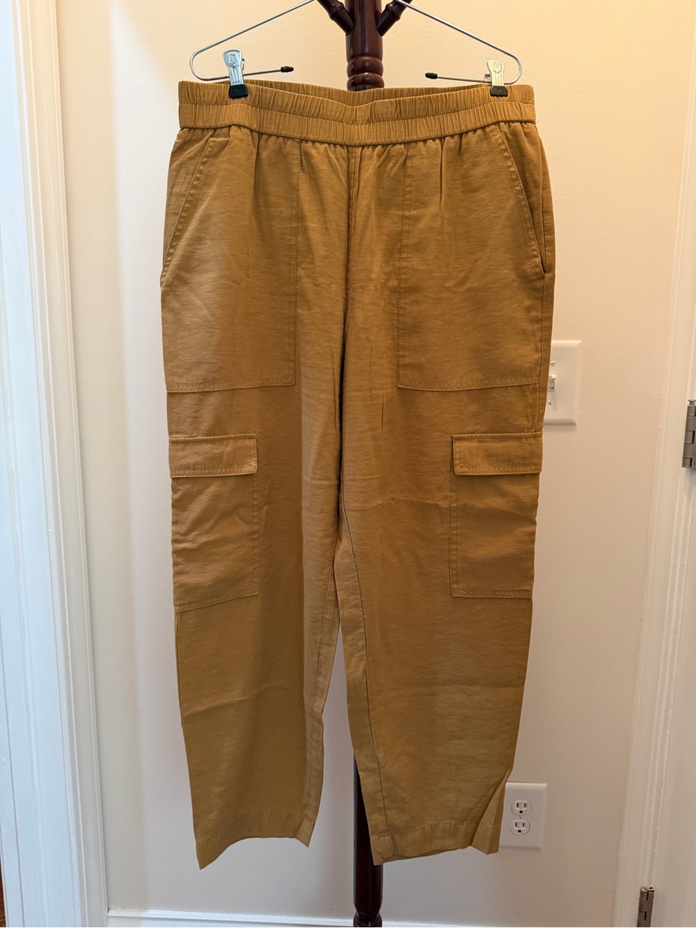 A New Dat Women’s Casual Cargo Pants in Mustard - Comfortable Everyday Wear
